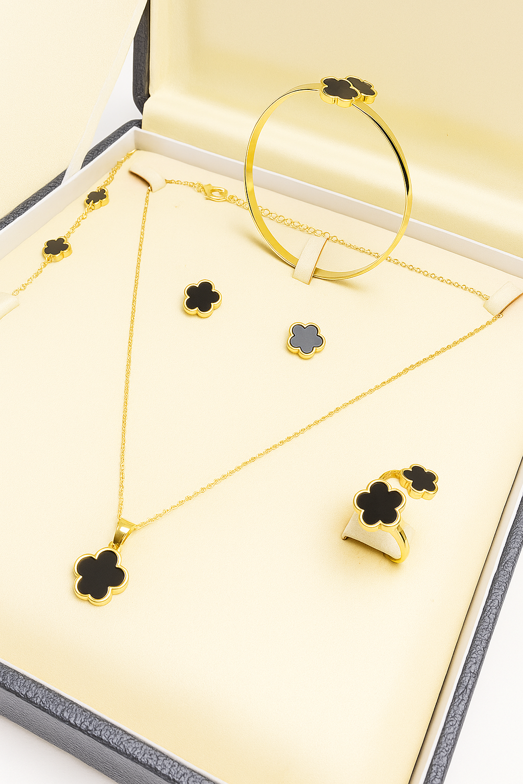 Stainless steel black flower jewelery combo set